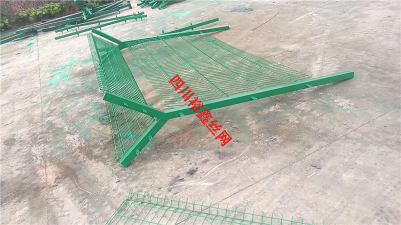 球場(chǎng)圍欄