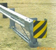 波形護欄 波形護欄